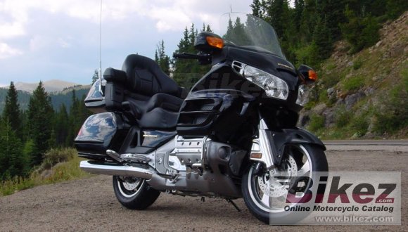 2002 Honda GL 1800 Gold Wing photo